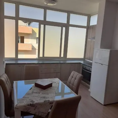 Lejlighed Skyproperty